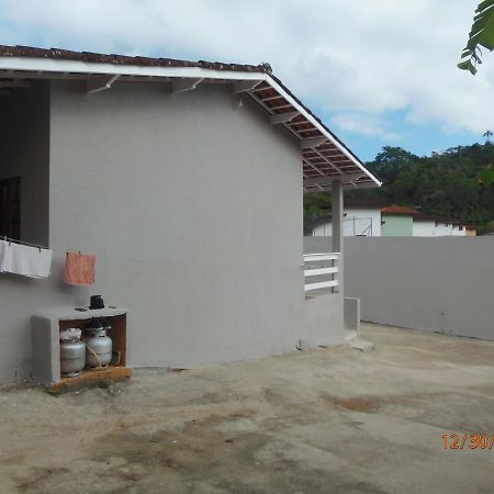 Bonita Casa Das Toninhas Убатуба Екстер'єр фото