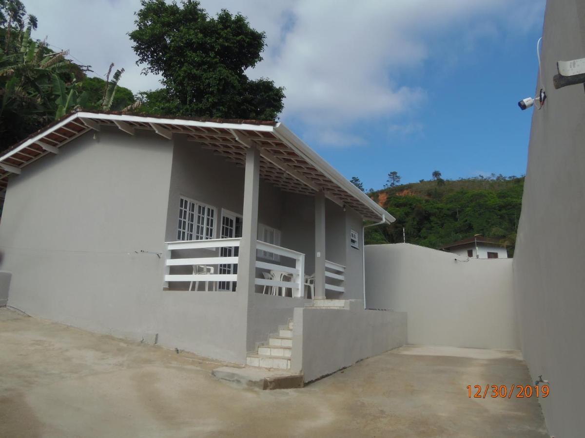 Bonita Casa Das Toninhas Убатуба Екстер'єр фото